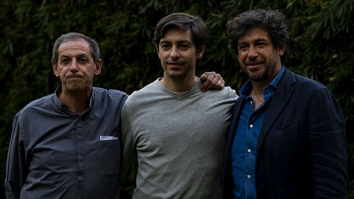 Da sinistra, i fratelli Alessio, Gabriele e Demetrio Albertini, ex campione rossonero 