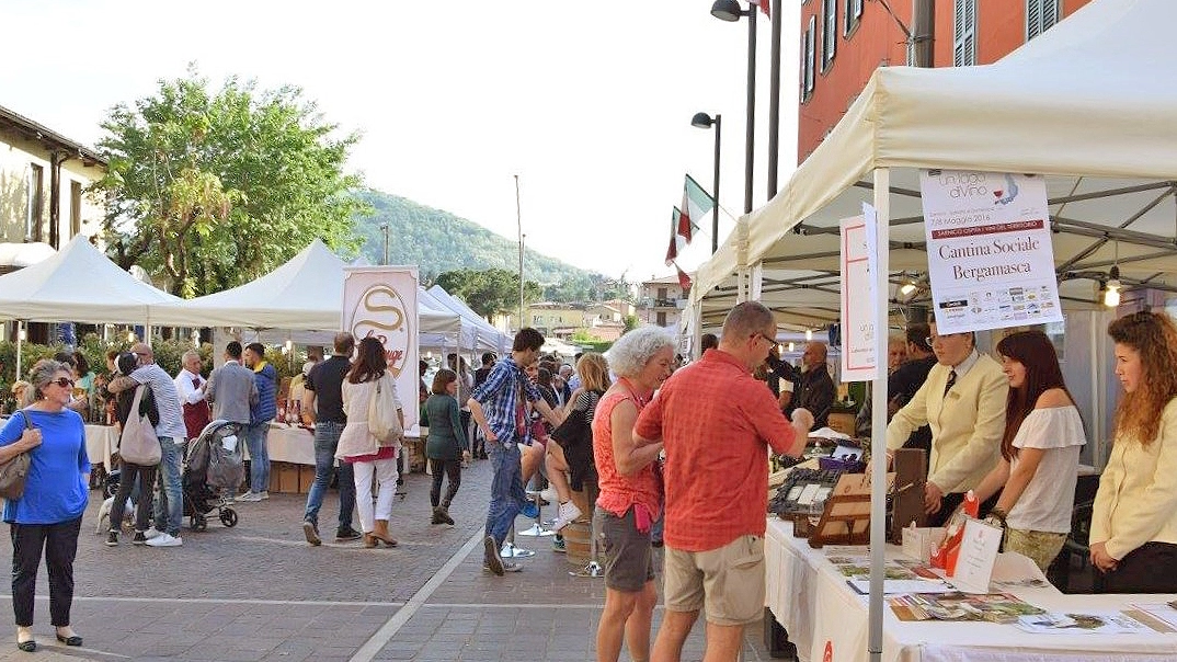 Il mercato di Sarnico