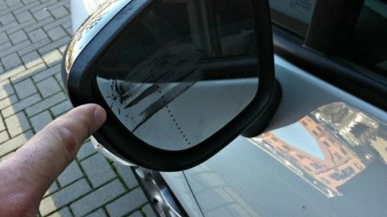 Truffa sventata a Milano: 2 in manette - Polizia salva ottantaseienne
Truffa sventata a Milano: 2 in manette - Polizia salva ottantaseienne