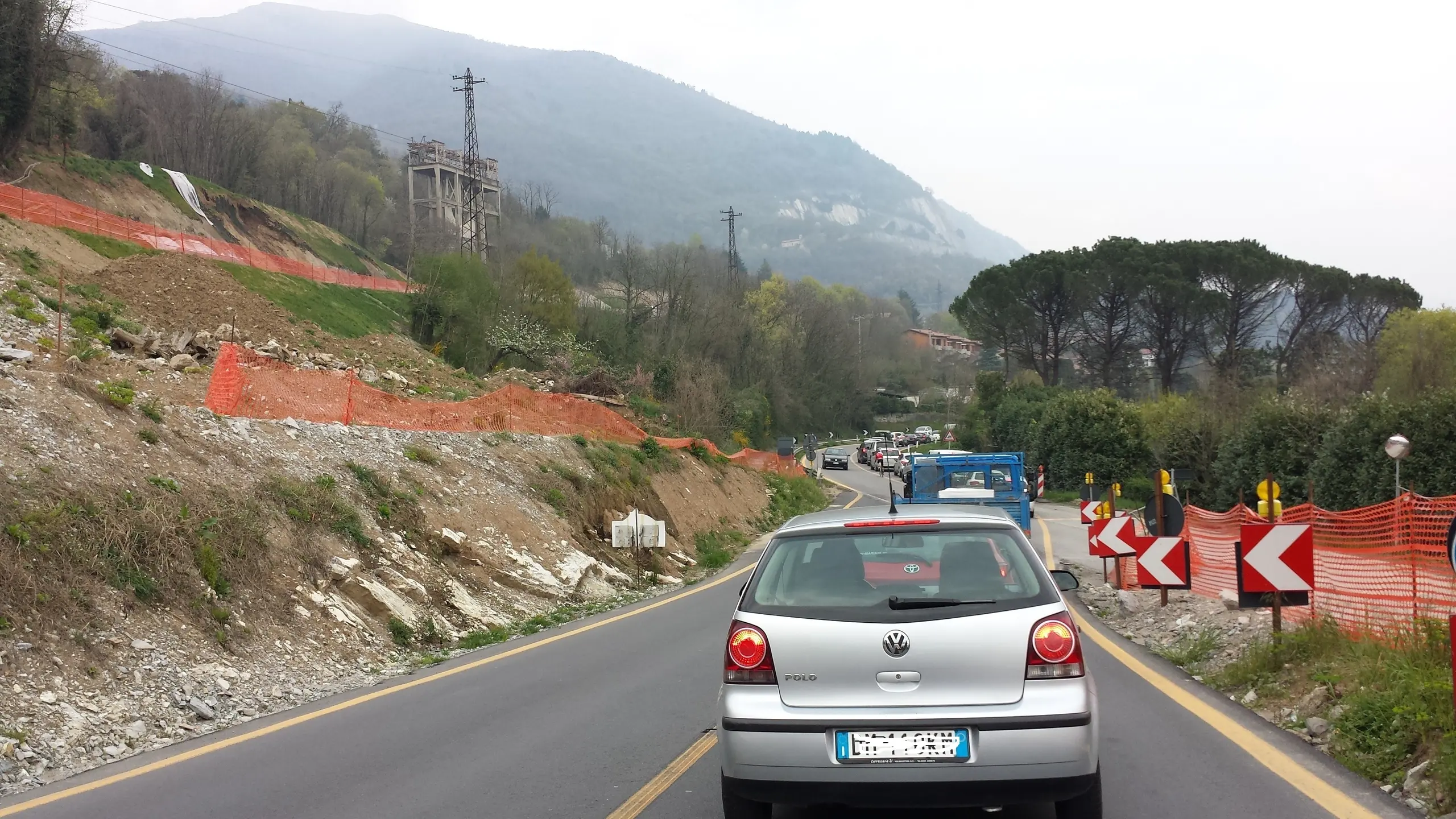 Lavori in corso, tutti in coda da Erba a Cesana Brianza
