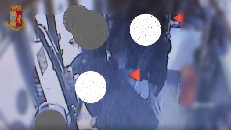 Un fotogramma tratto dal video in possesso della polizia