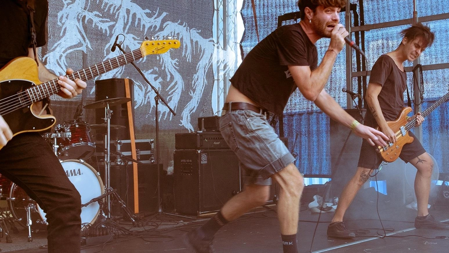 Il Bloom alza il volume. Dalla musica metal al noise. Poi il punk più spigoloso