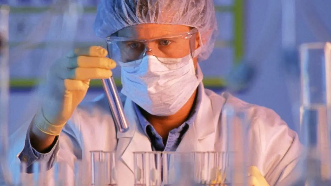 Analisi  di laboratorio (Foto archivio)