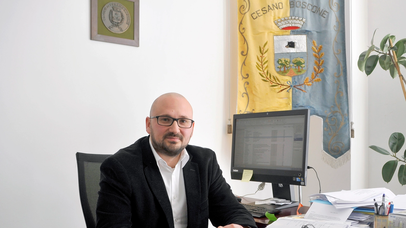 Cesano, il sindaco biologo Simone Negri eletto in Consiglio regionale: chi è