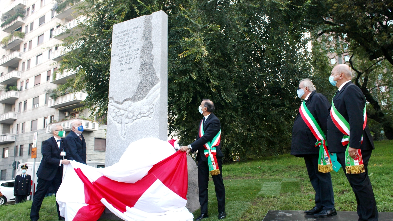 Inaugurazione monumento vittime delle foibe a Milano