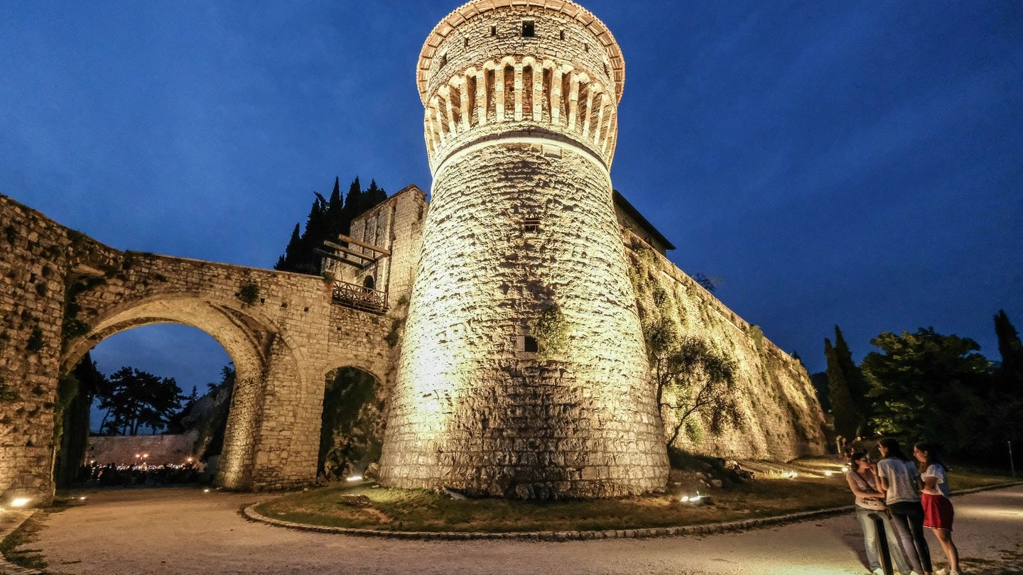 Per la fortezza terzo posto nella classifica nazionale, con 43mila voti. Cara ai lombardi anche la Cripta di Sant’Eusebio a Pavia