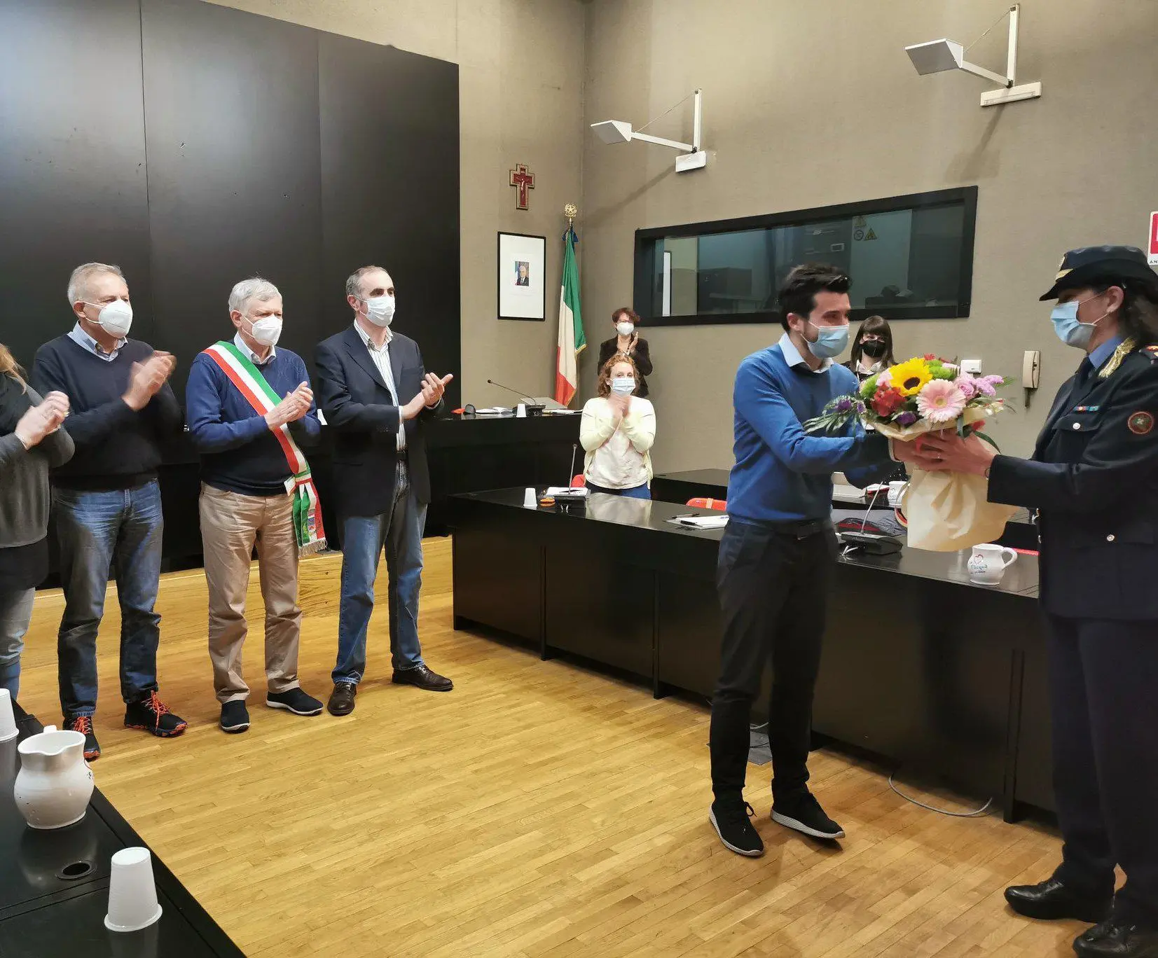 Canegrate, polizia locale L’assise festeggia la comandante Fornara