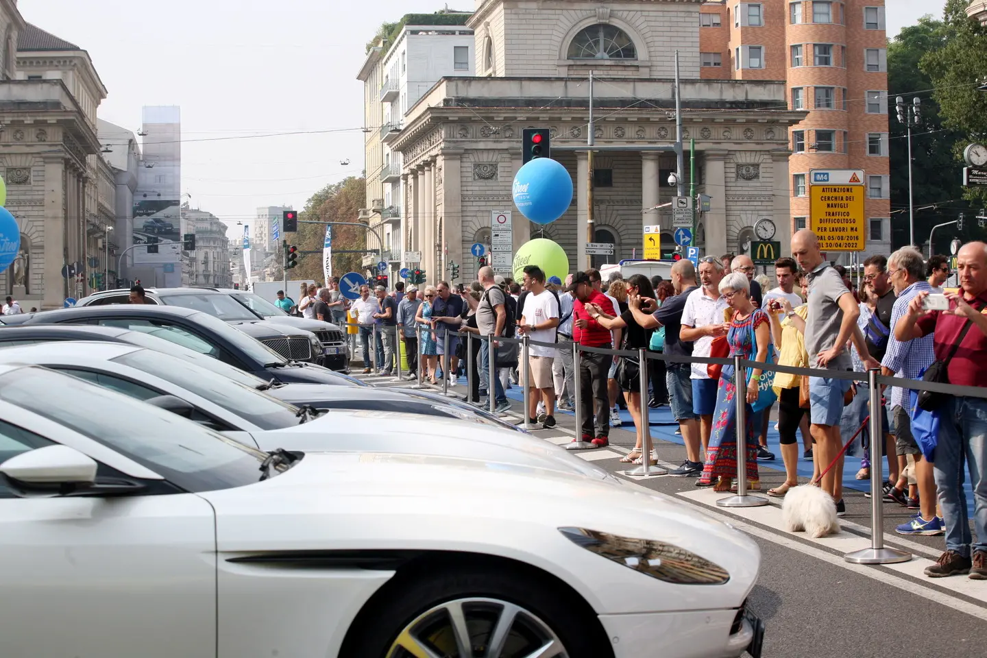 Street Show, corso Buenos Aires chiude al traffico per le auto di lusso