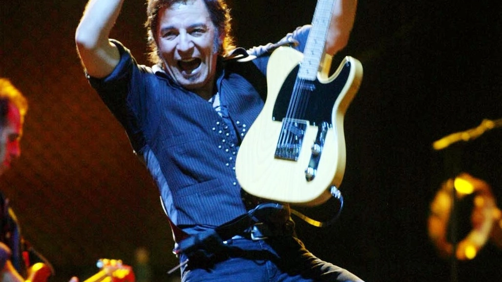 Bruce Springsteen sul palco a Milano