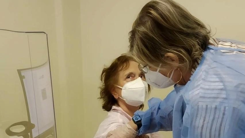 Centri vaccinali al via. Accordo con la Regione. Medici di famiglia in campo nel weekend Centri vaccinali al via. Accordo con la Regione. Medici di famiglia in campo nel weekend