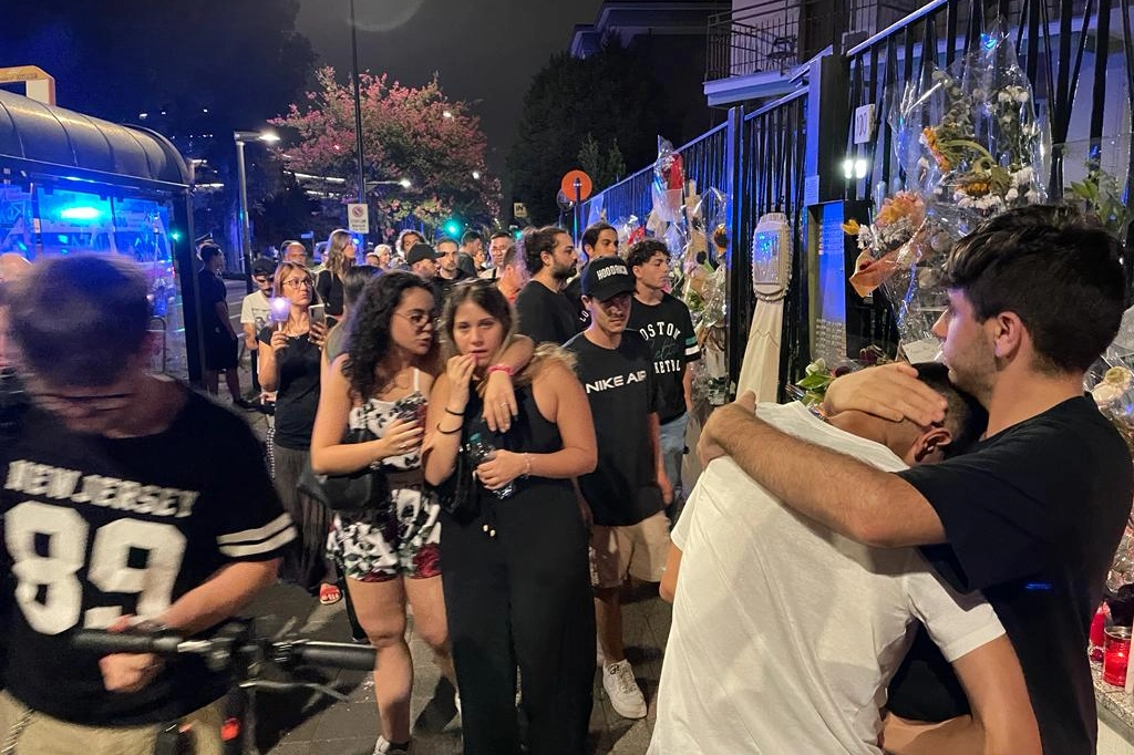 La fiaccolata per Sofia Castelli a Cologno Monzese