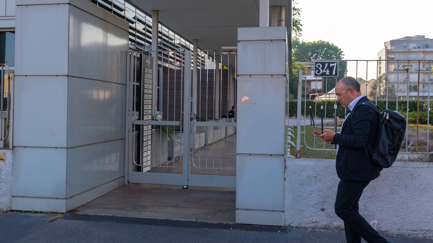L’esterno degli uffici in viale Monza dove si trova la sede legale della società