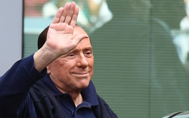 Silvio Berlusconi ricoverato al San Raffaele di Milano: “Forza, ti aspettiamo”