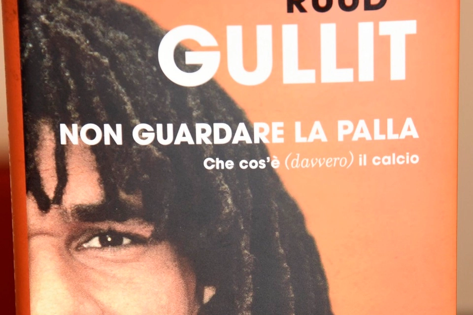 Copertina del libro di Gullit (particolare)