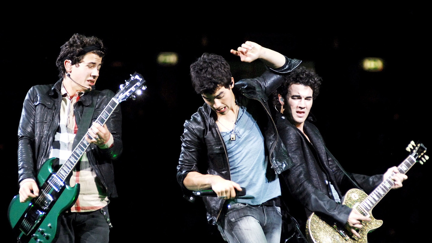 L’esibizione degli Jonas Brothers al Forum di Assago