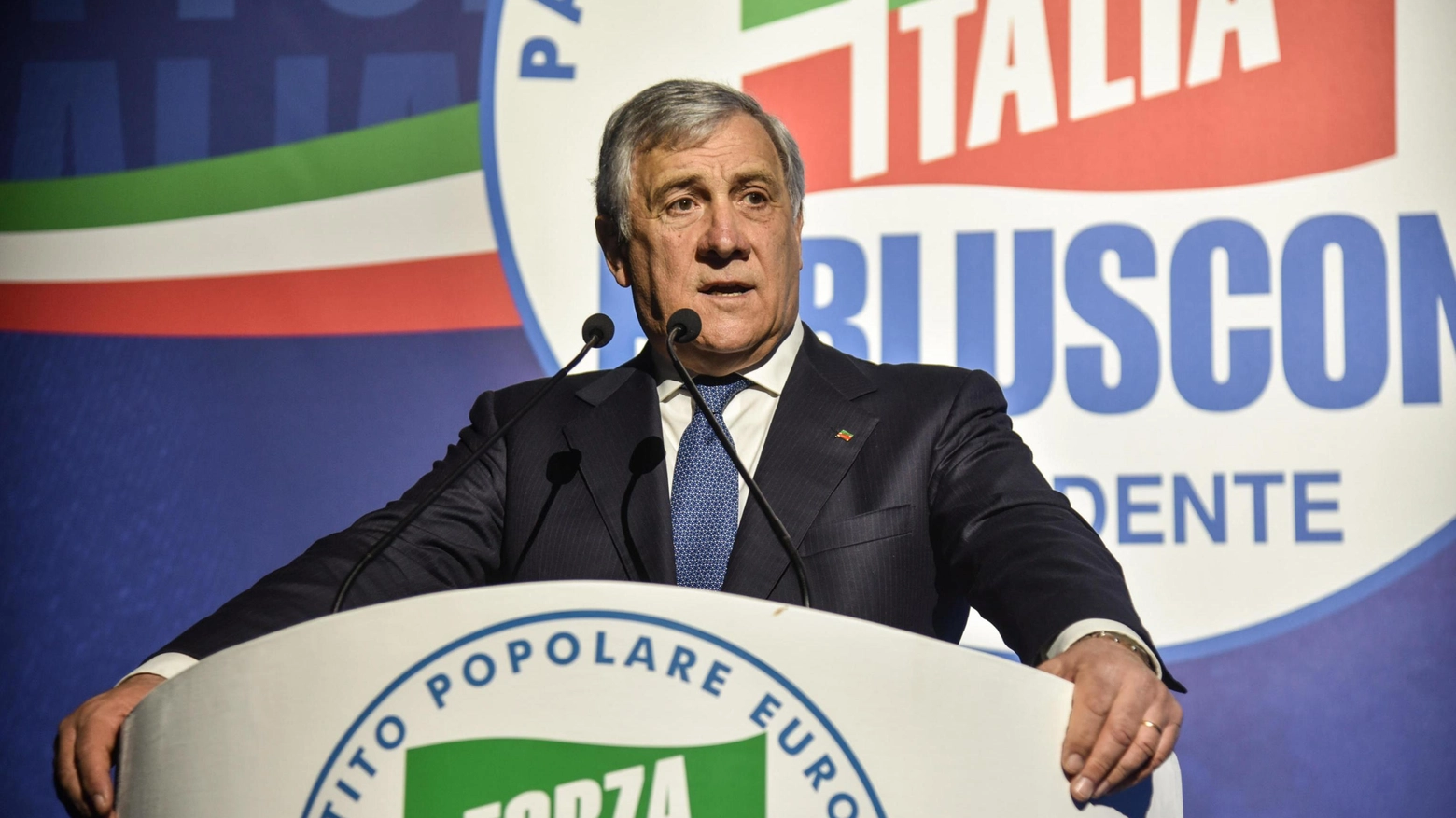 La convention di Forza Italia La sponda del Ppe sugli immigrati Oggi il messaggio di Berlusconi La convention di Forza Italia La sponda del Ppe sugli immigrati Oggi il messaggio di Berlusconi