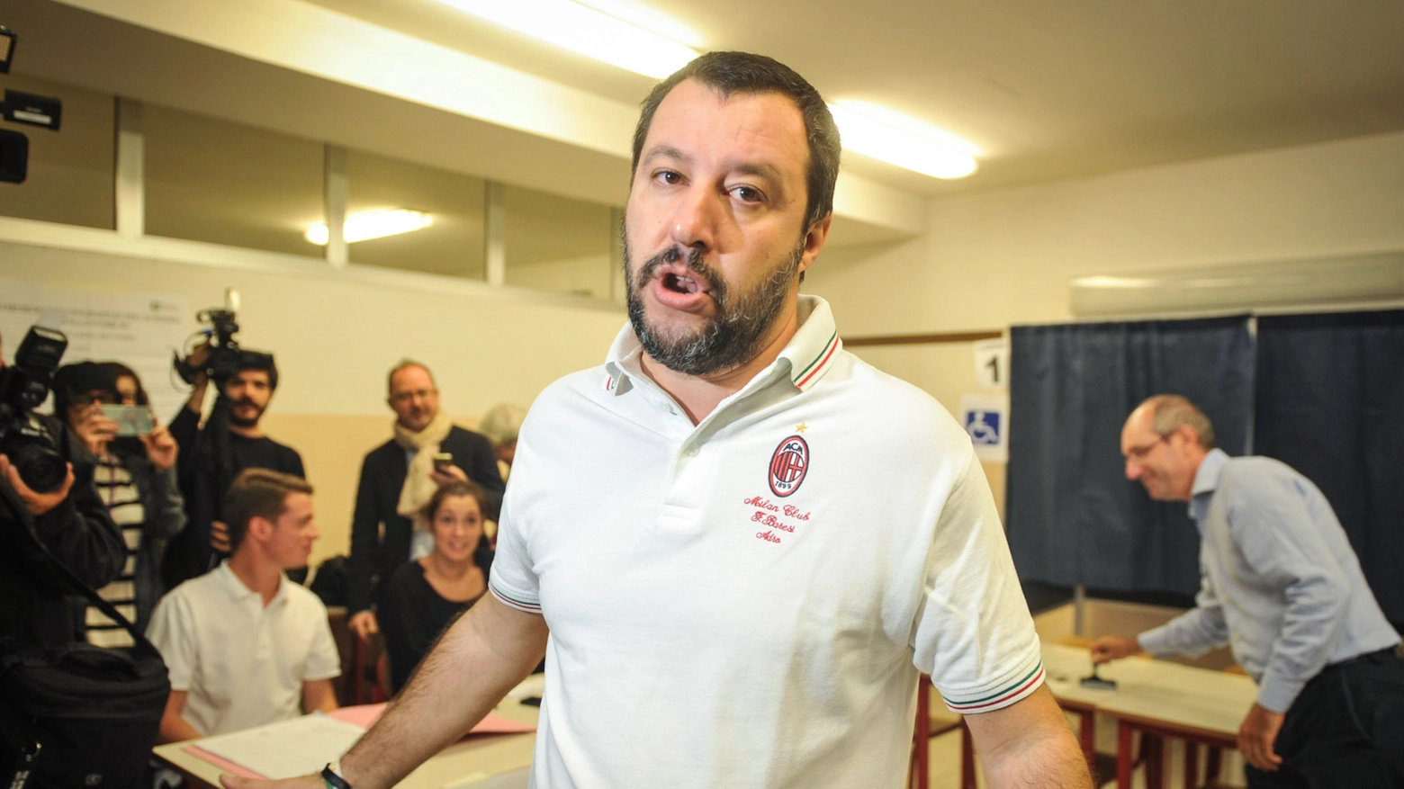 Referendum per l'autonomia, Matteo Salvini al seggio