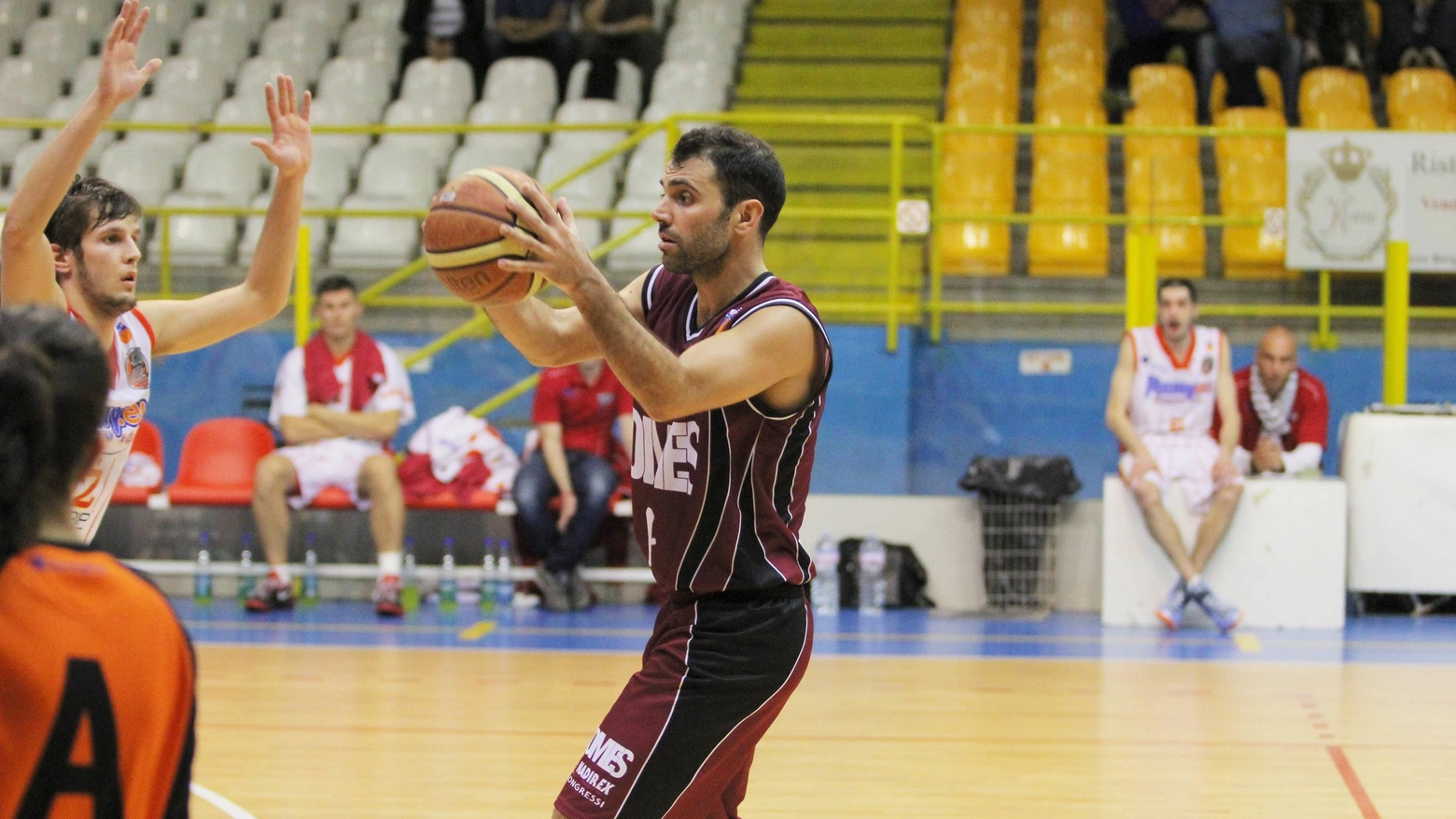 Milleduecento tifosi per la prima giornata del campionato di basket serie C Gold a Pavia