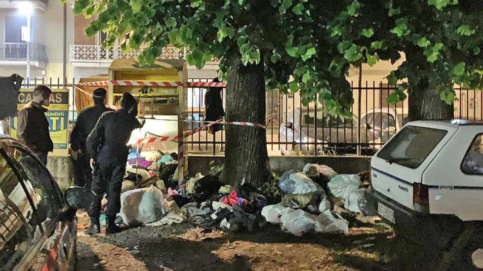Stritolato tra i vestiti usati L’inchiesta finisce in niente Stritolato tra i vestiti usati L’inchiesta finisce in niente