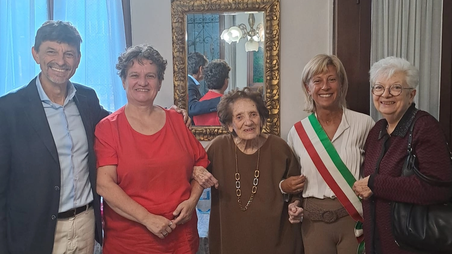 La centenaria Franca Giorgetti festeggiata dal sindaco La centenaria Franca Giorgetti festeggiata dal sindaco