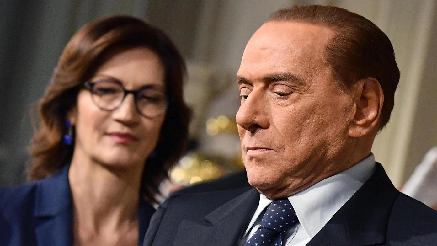 Mariastella Gelmini, capogruppo FI alla Camera, con Silvio Berlusconi (Ansa)