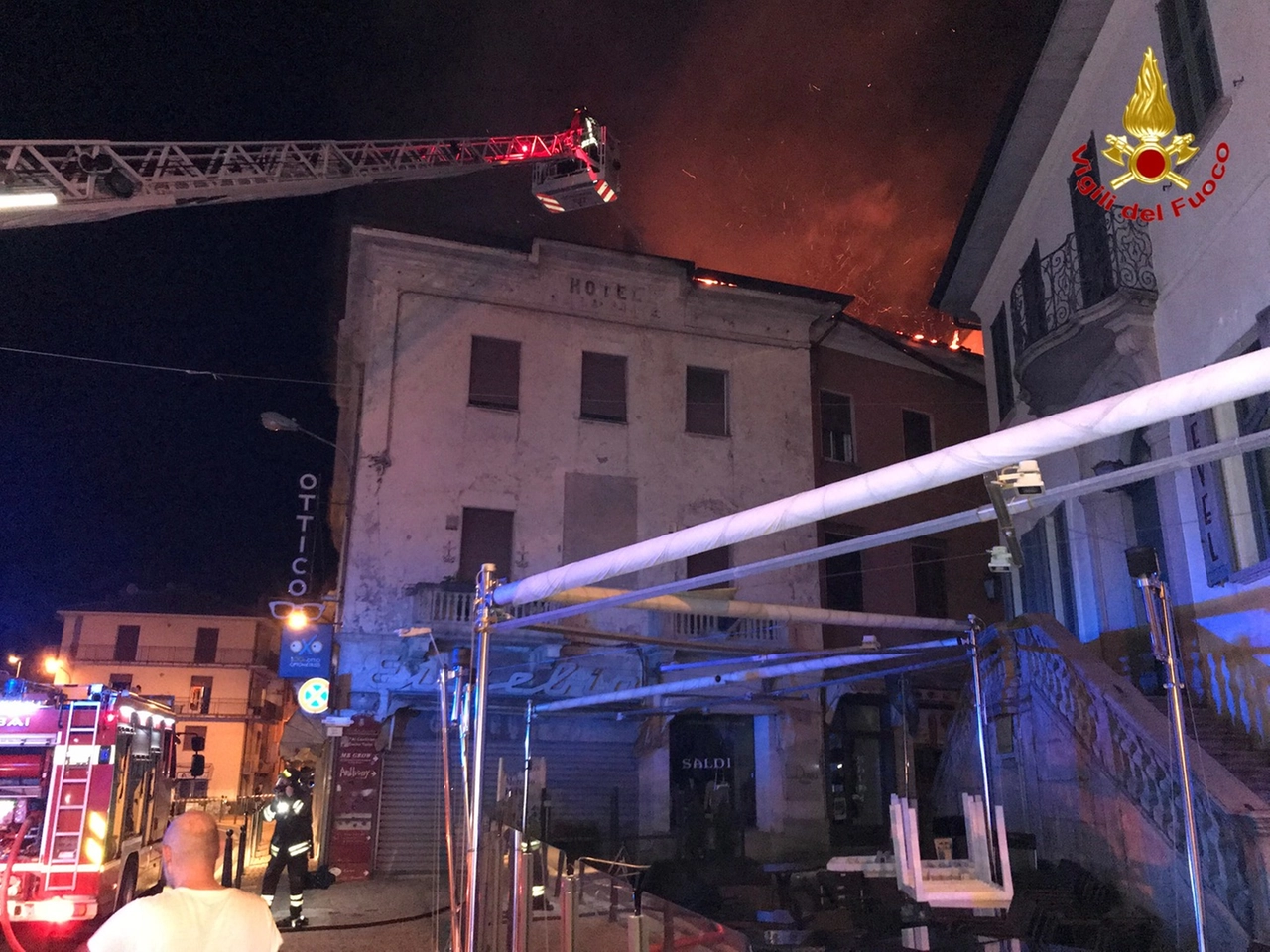 immagine di sfondo 4