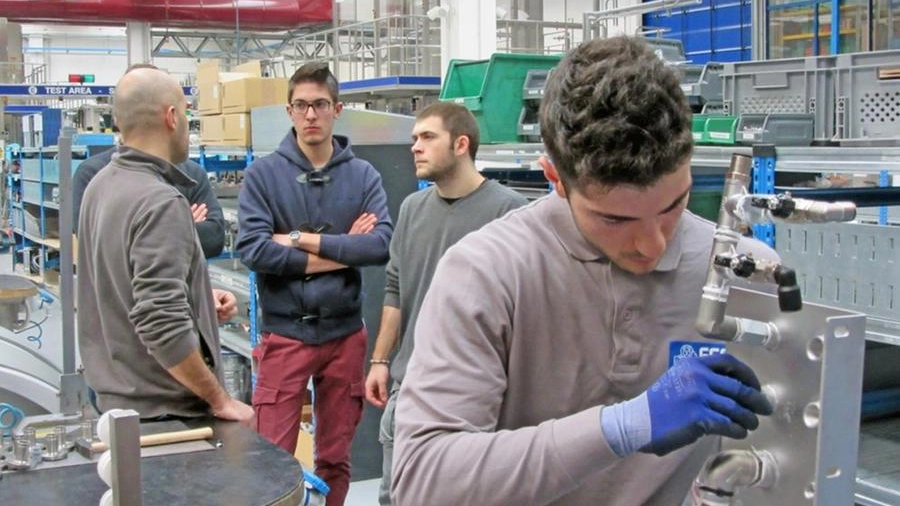 Studenti in alternanza scuola-lavoro (repertorio)