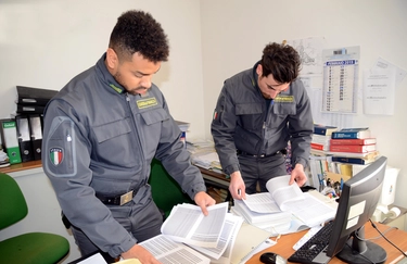 Desio, traffico di fatture false sulla rotta Italia-Cina. Pene fino a 4 anni e 10 mesi