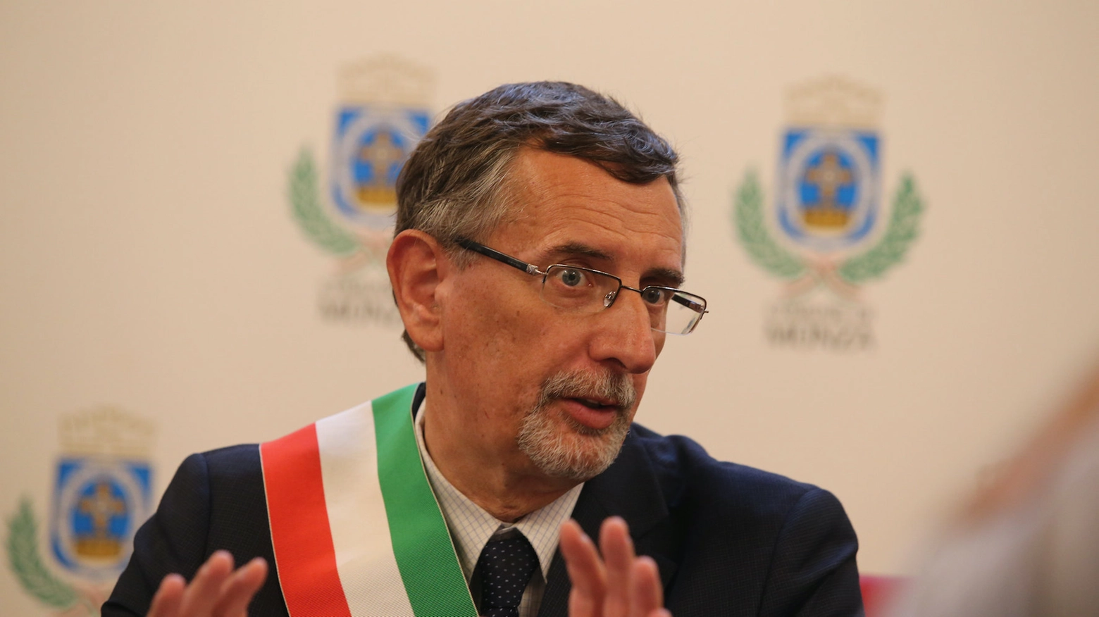 Il neo sindaco di Monza Paolo Pilotto nel giorno dell'insediamento Il neo sindaco di Monza Paolo Pilotto nel giorno dell'insediamento
