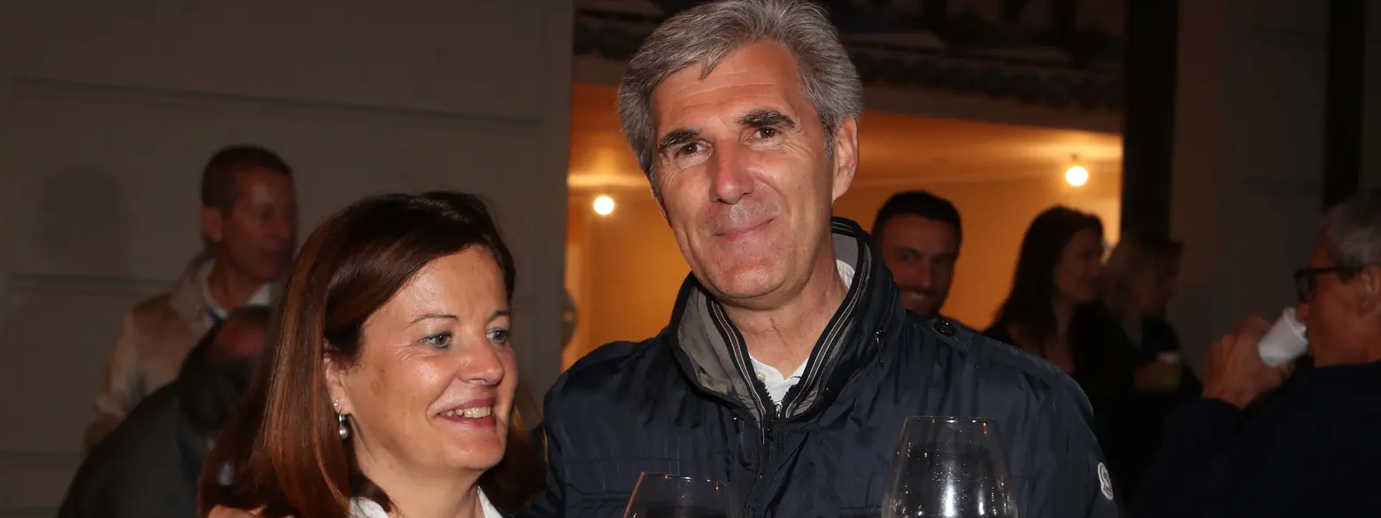 Marco Scaramellini festeggia la rielezione insieme alla moglie