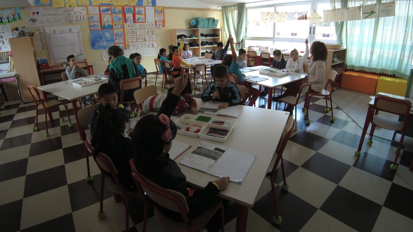 Una classe della scuola elementare Sardegna