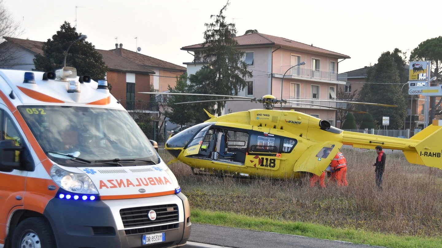Ambulanza ed elicottero erano sul luogo dell'incidente (Archivio)
