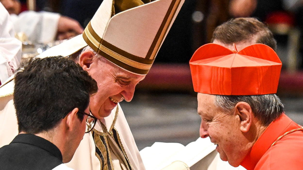 Papa Francesco e il cardinale Oscar cantoni