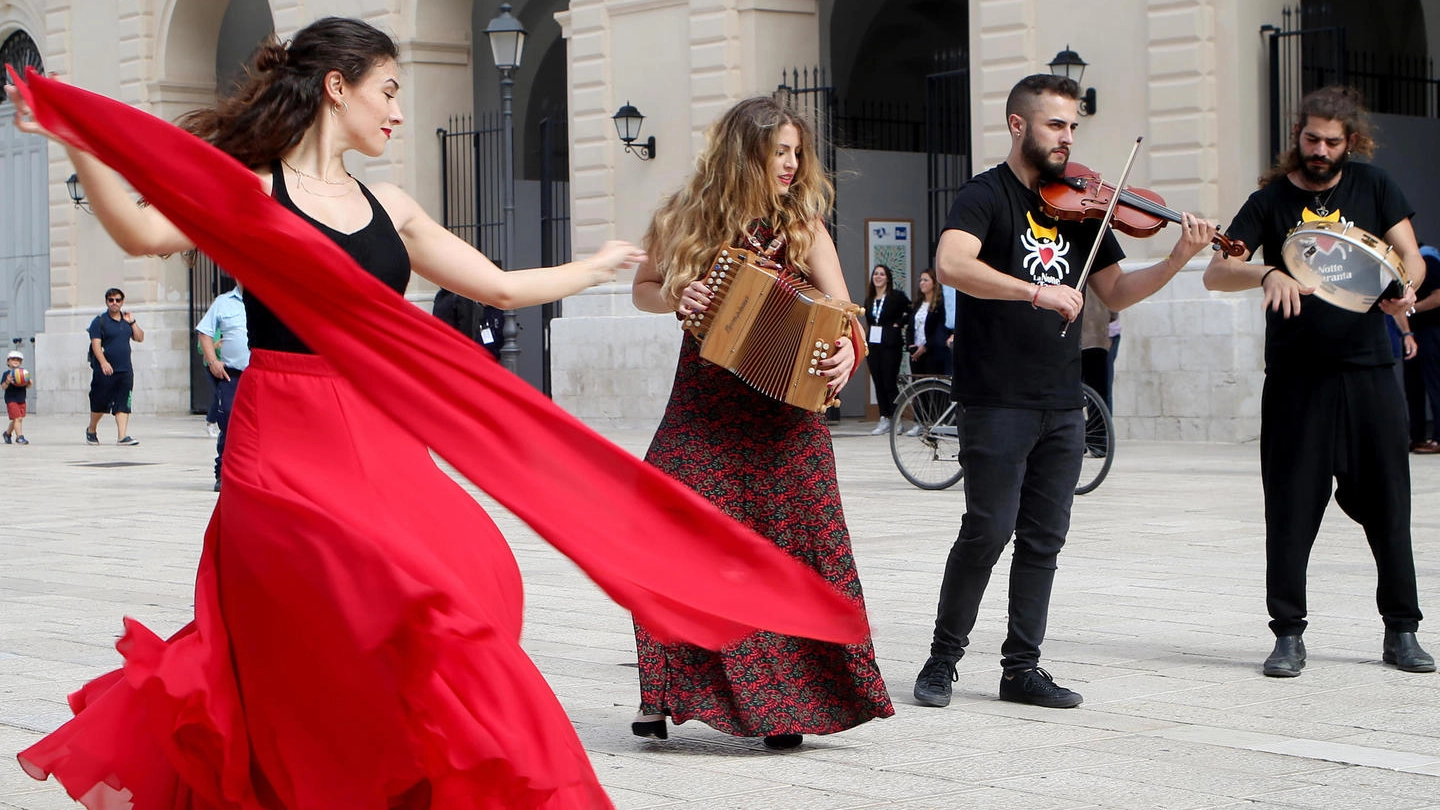 Arrivano le notti della Taranta sul Naviglio. Tre giorni di gioia in salsa pugliese a Cernusco