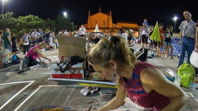 L'antichissima Fiera delle Grazie, conosciuta come uno dei più grandi meeting di madonnari d’Europa e del mondo, arriva alla 560esima edizione