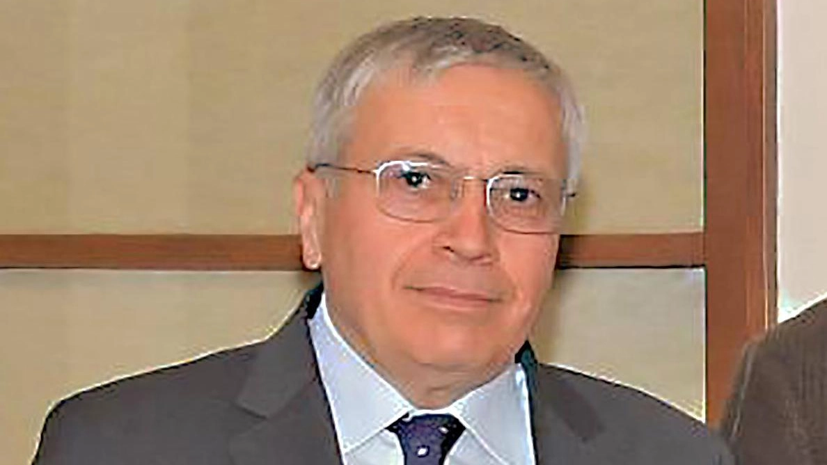 "PAVIA: Residenti Riforniti di Acqua dai Mezzi di ASM per Far Fronte all'Emergenza Idrica"
"PAVIA: Residenti Riforniti di Acqua dai Mezzi di ASM per Far Fronte all'Emergenza Idrica"