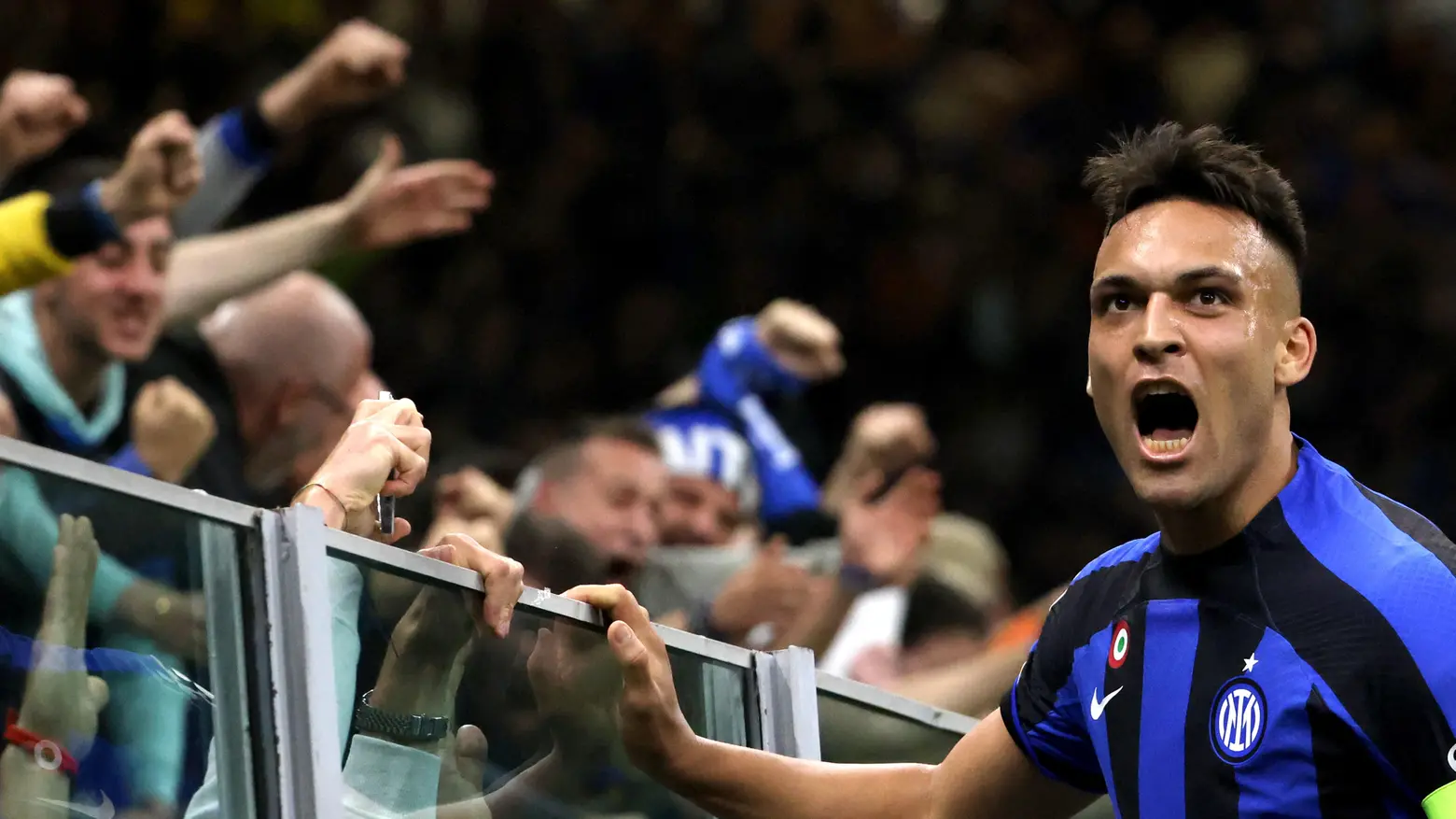 L'esultanza di Lautaro Martinez dopo il gol L'esultanza di Lautaro Martinez dopo il gol