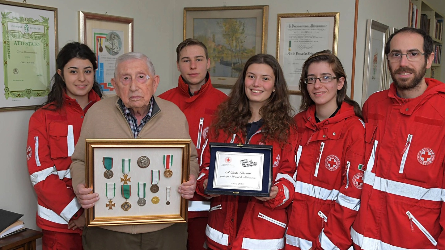 La Croce Rossa di Pavia premia Carlo Rovatti