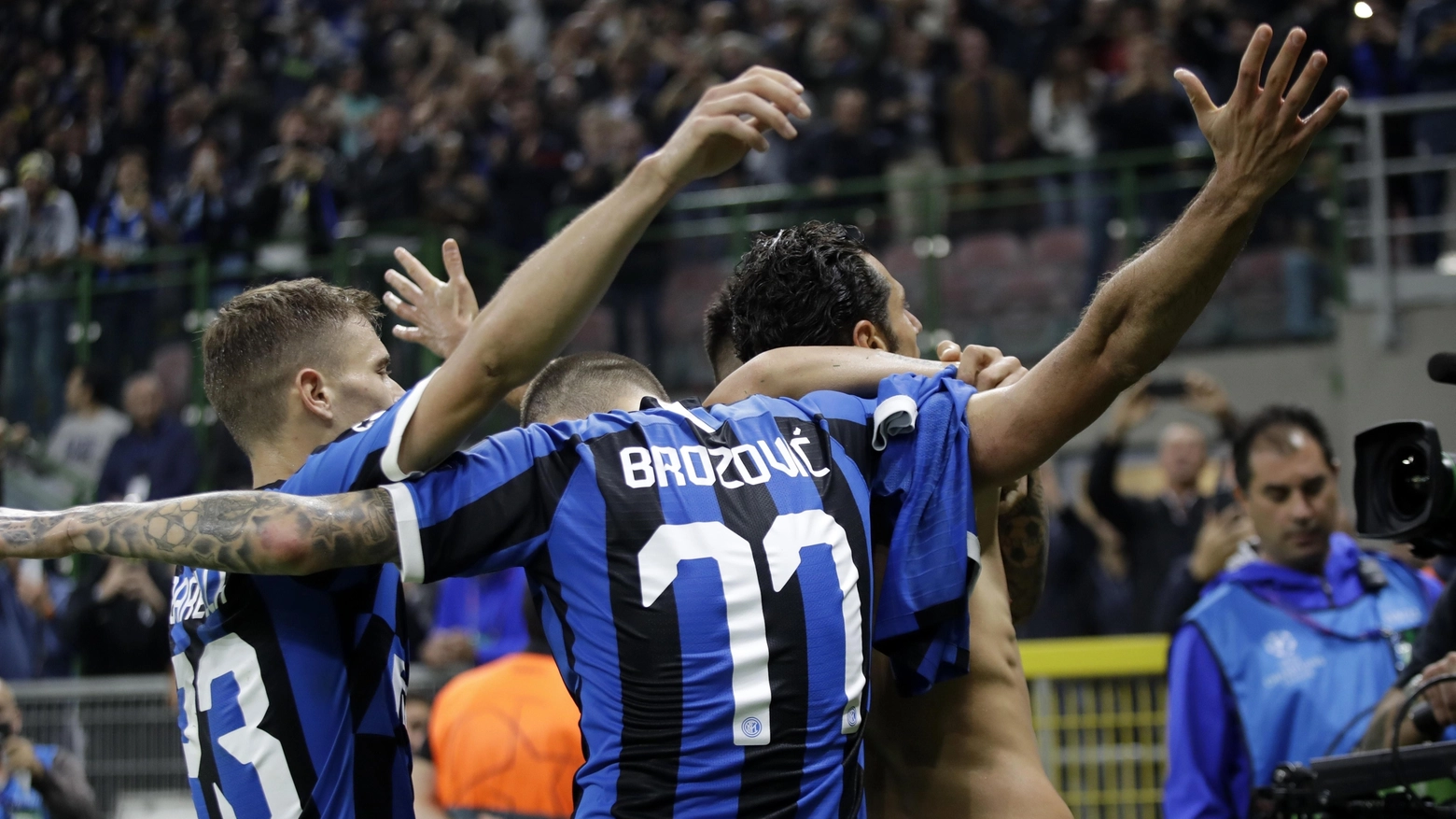 L'Inter esulta per il gol di Candreva