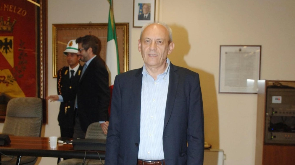 Il sindaco dimissionario Antonio Bruschi