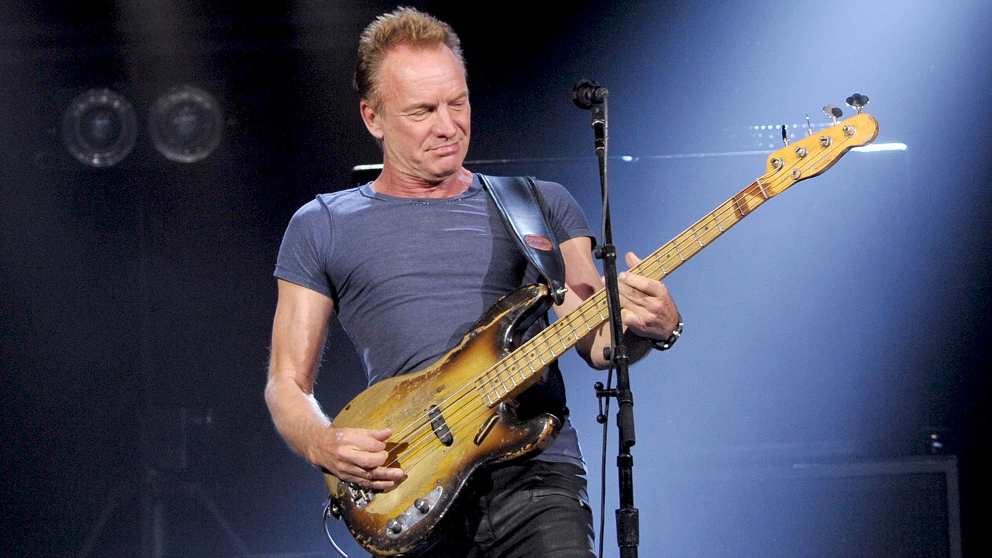 Sting in concerto