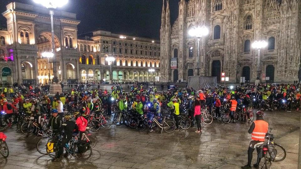 La Bike Night passa in piazza Duomo