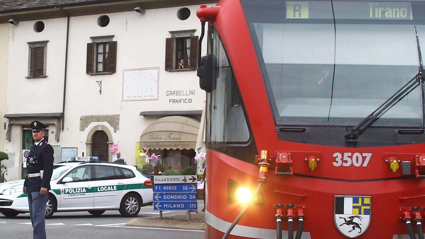 Il trenino rosso del Bernina Il trenino rosso del Bernina