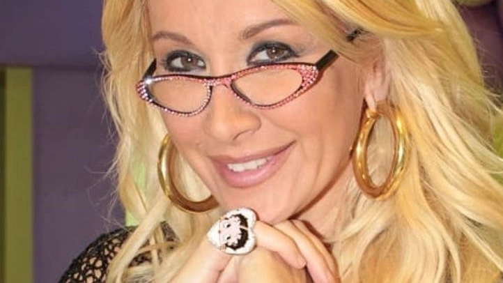  Simona Tagli, 56 anni, oggi titolare di un salone di bellezza