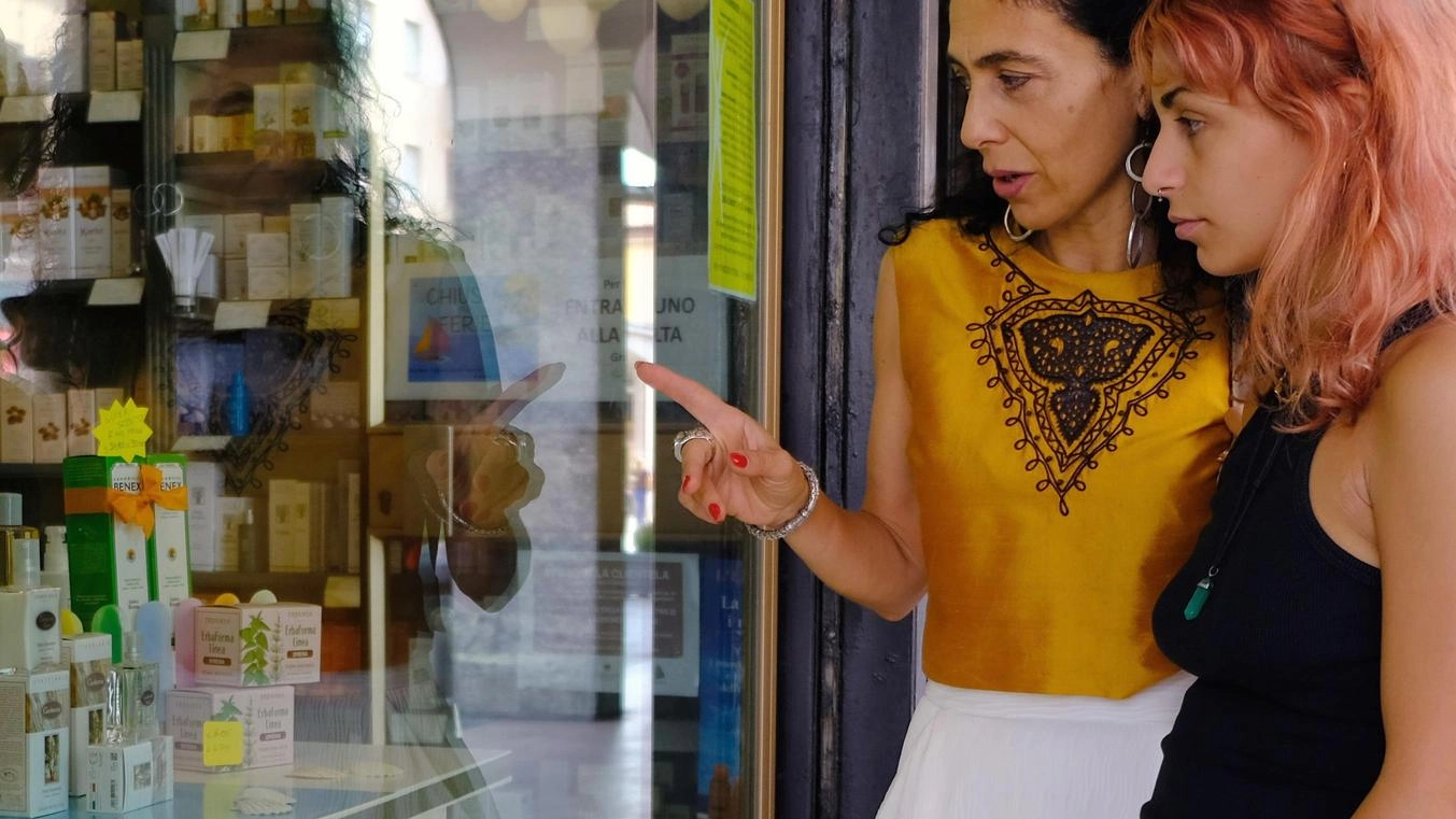 Saldi promossi ma senza lode "Vestiti e scarpe penalizzati dai capricci di questa estate" Saldi promossi ma senza lode "Vestiti e scarpe penalizzati dai capricci di questa estate"