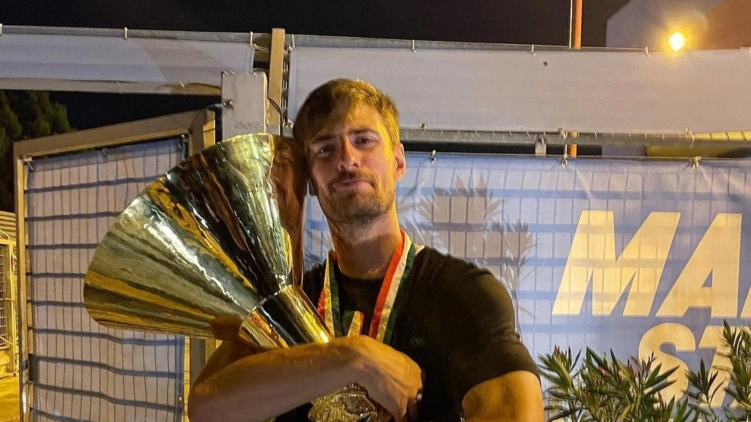Scudetto Milan, il liceo sportivo Pantani di Busto Arsizio festeggia Matteo Gabbia