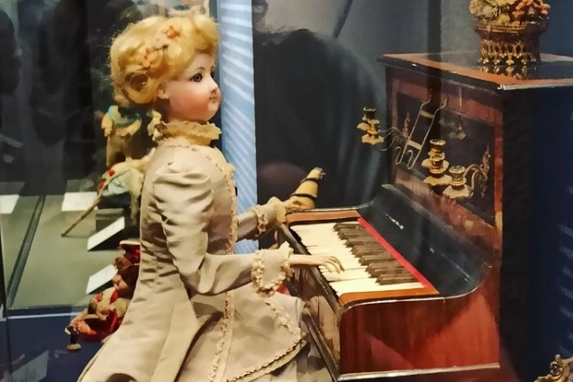 Museo della Bambola e del Giocattolo ad Angera 