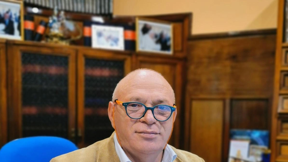 La vigilanza fissa notturna al Pronto Soccorso sondriese Salta il debutto per una firma La vigilanza fissa notturna al Pronto Soccorso sondriese Salta il debutto per una firma