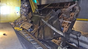 Deraglia treno merci, chiusa fino al 16 agosto la galleria del San Gottardo: ritardi e cancellazioni per gli Eurocity