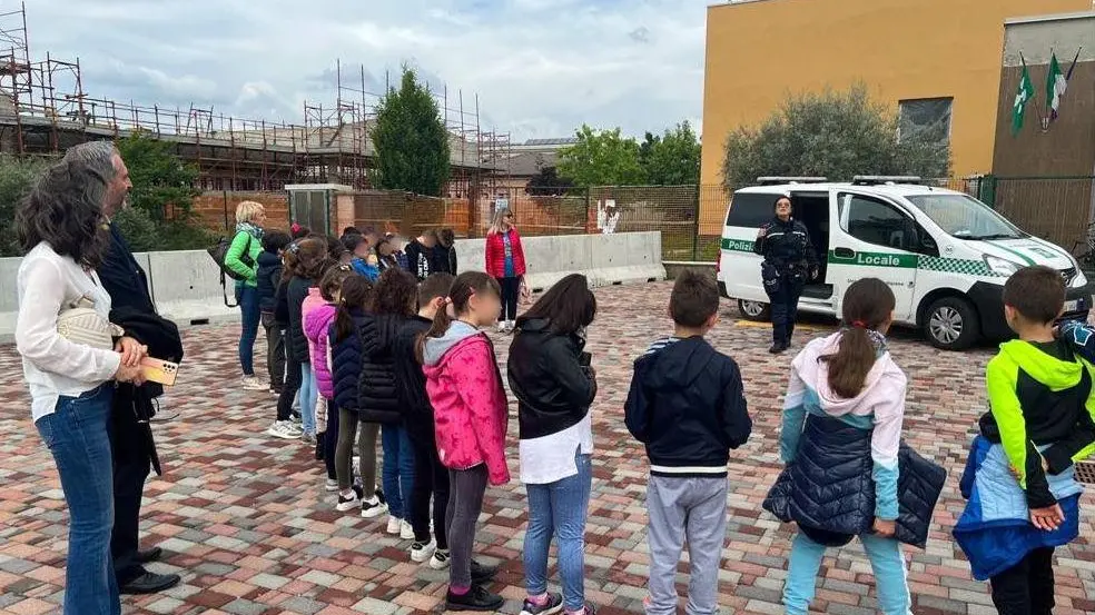 Educazione stradale insegnata agli alunni "Iniziativa da ampliare" Educazione stradale insegnata agli alunni "Iniziativa da ampliare"